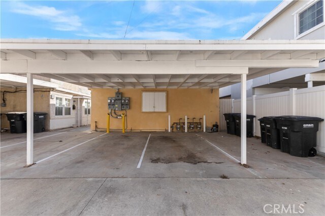 Building Photo - 1128 W Balboa Blvd