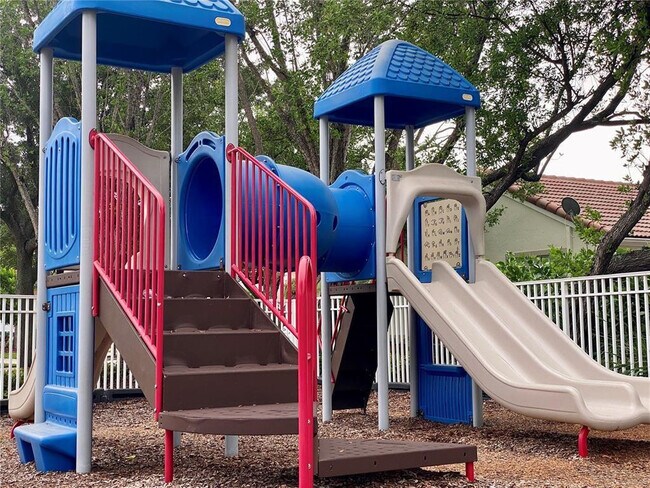 Building Photo - 18713 SW 26th St