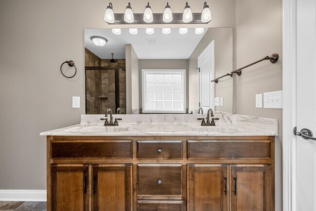 Building Photo - Stunningly Large Home Ready Today!