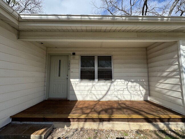Building Photo - 4-Bedroom Home for Rent in Copperas Cove