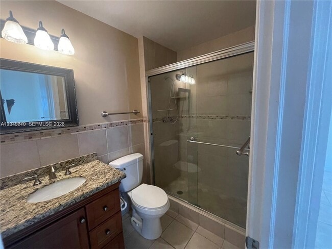 Building Photo - 110 Cypress Club Dr