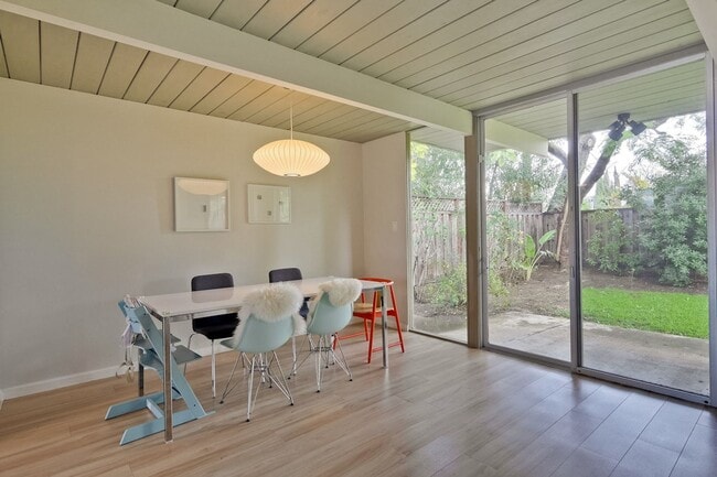 Building Photo - 4BD/2BA Cupertino Gem with Modern Upgrades!