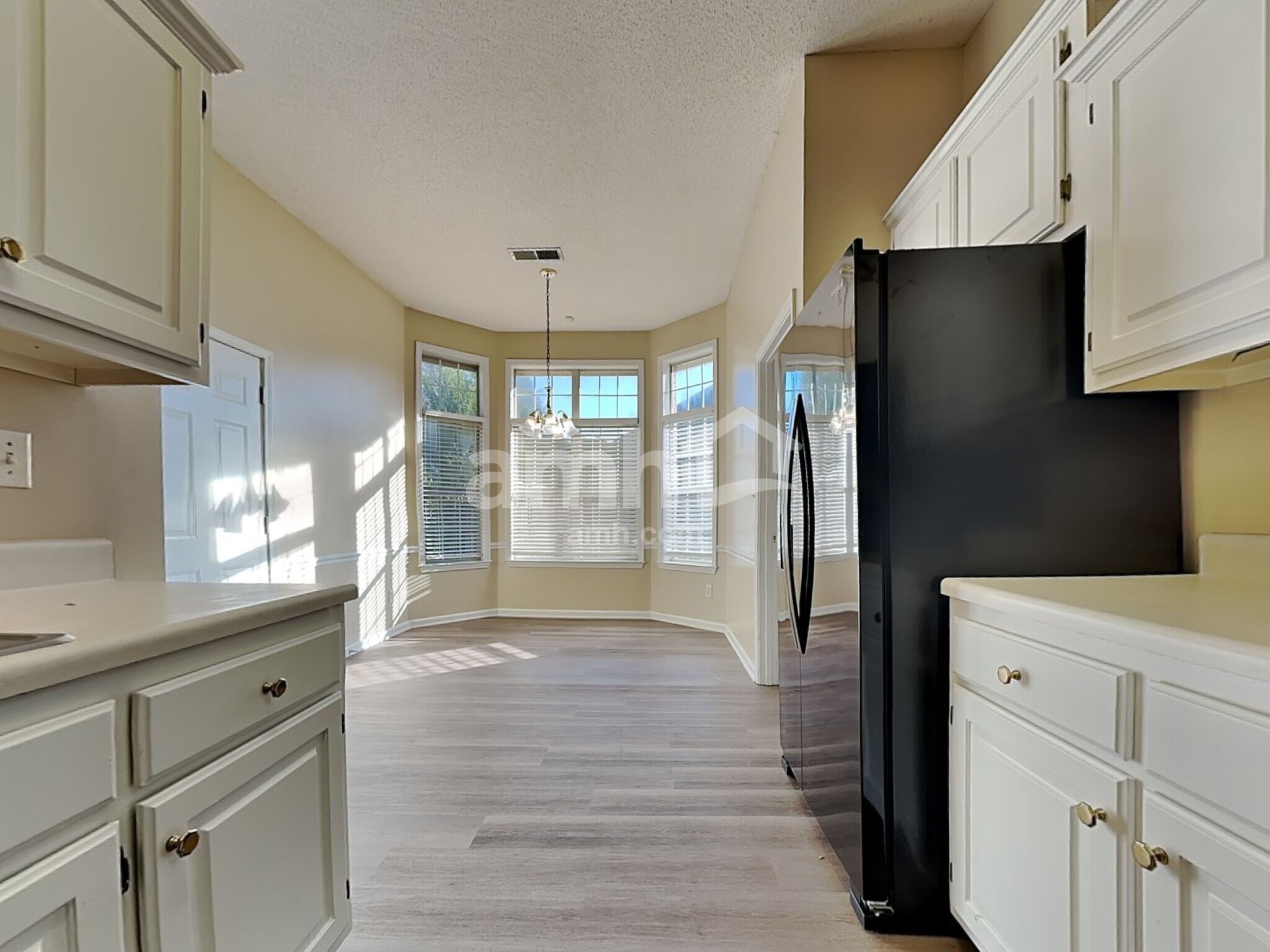 Building Photo - 4946 Rivercrest Ln