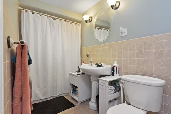 Building Photo - 242 Beacon St