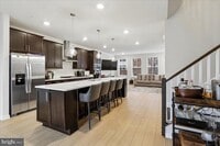 Building Photo - 10800 Blanton Wy