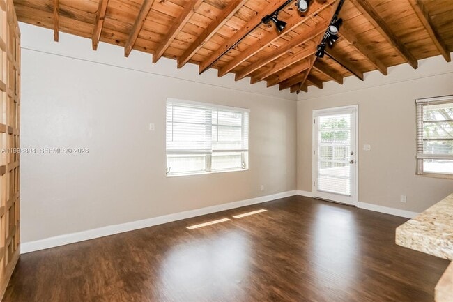 Building Photo - 1328 NW 3rd Ave