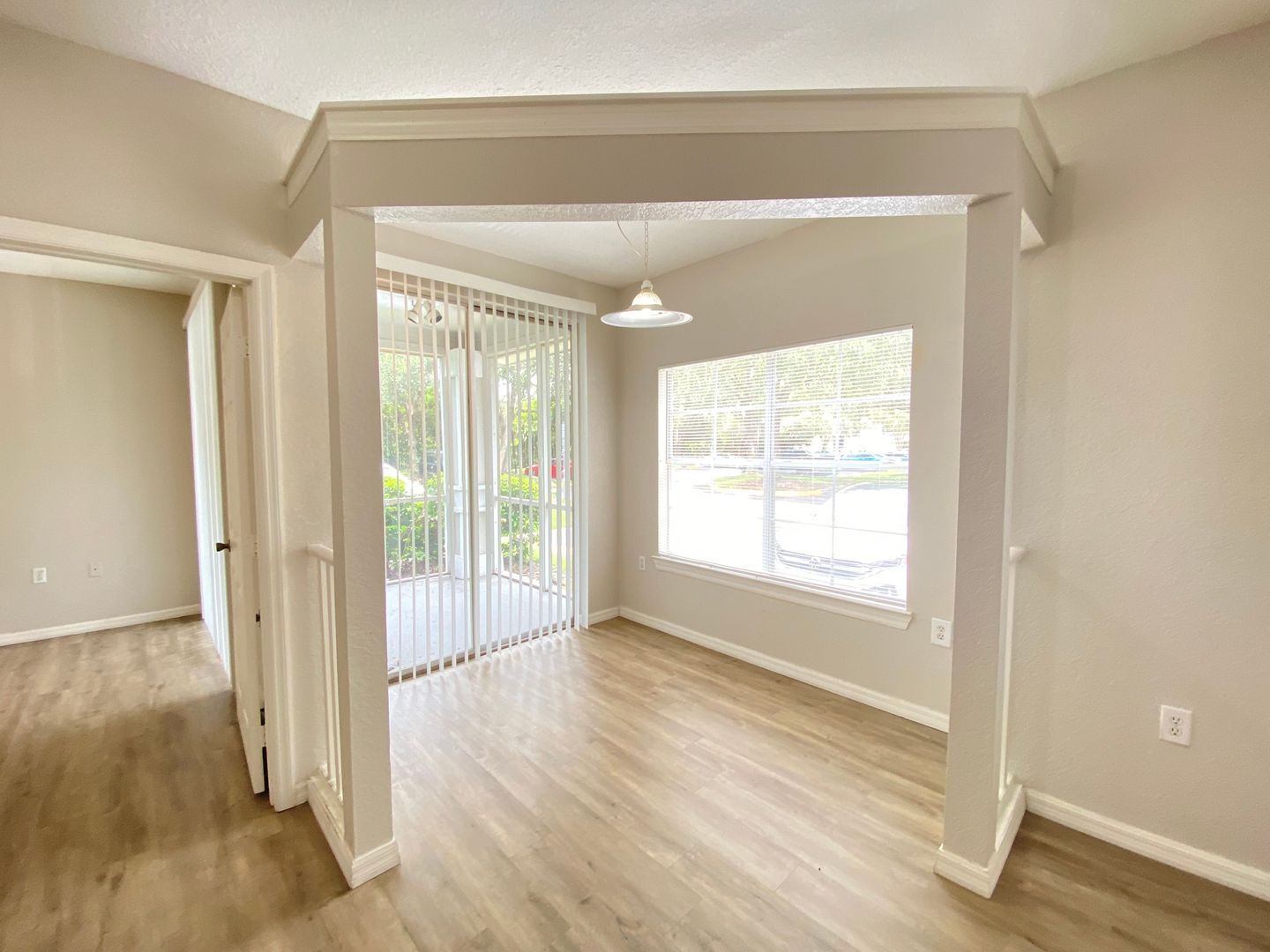 Building Photo - Park Central Gated Community!!2/2 with a G...