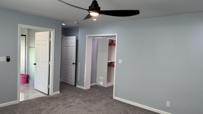 Building Photo - 6843 E Loma Land Dr