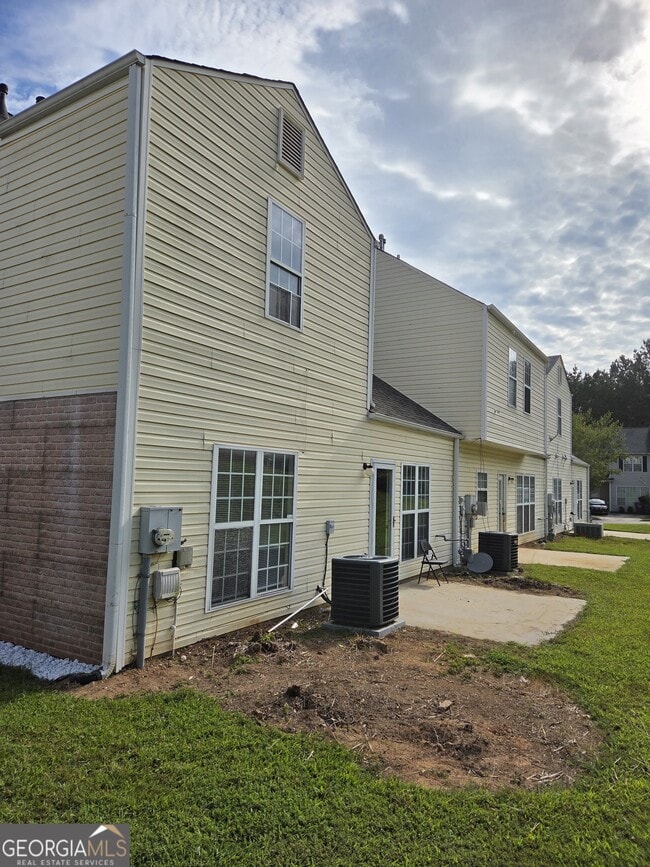 Building Photo - 3821 Brookwood Blvd