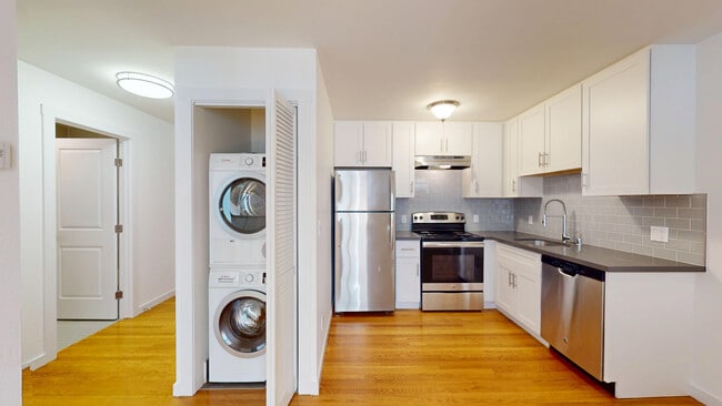 Building Photo - 759 Green St