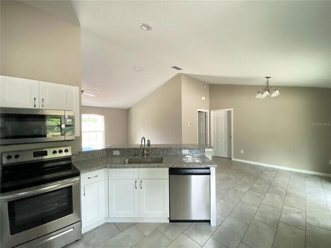 Building Photo - 4490 SW 150th Pl