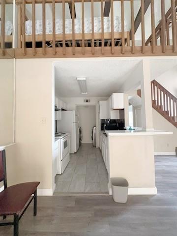 Building Photo - 8443 Sands Point Dr