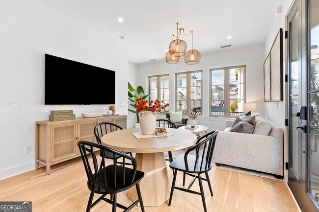 Building Photo - 245 Rolison Wy