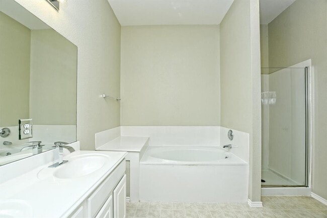 Building Photo - 104 Windmill Cir
