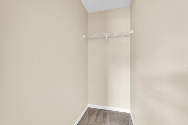 Building Photo - AVAILABLE NOW [SMALL PET PREFERRED: x1 sma...