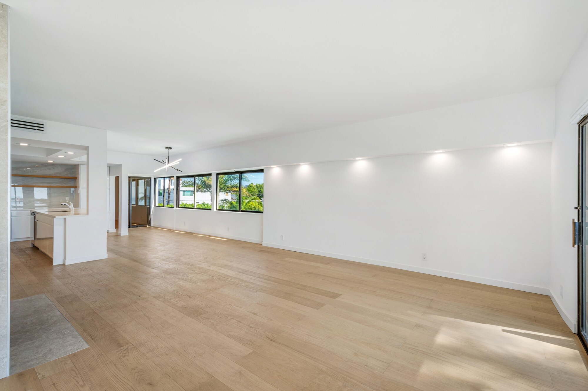 Building Photo - 801 Ocean Ave