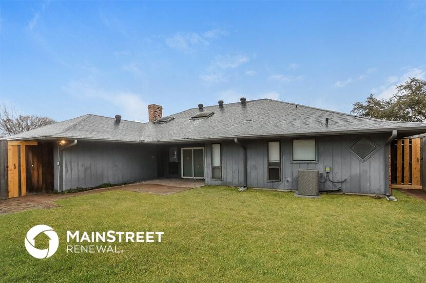 Building Photo - 2804 Quail Ridge Dr