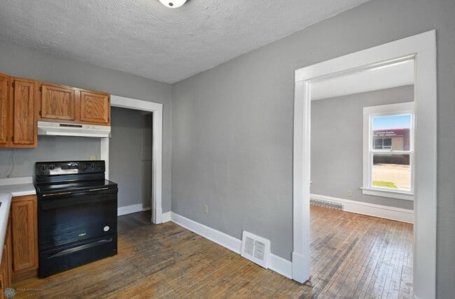 Building Photo - 3 Bed House, North Fargo, Near NDSU & Downtown