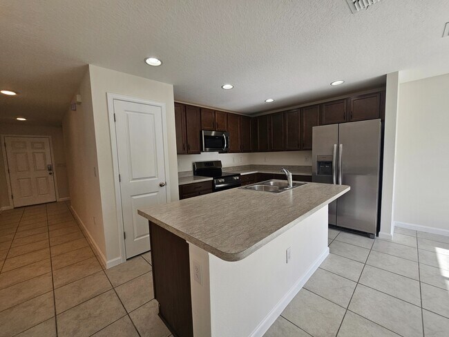 Building Photo - 3715 Eisel Wy