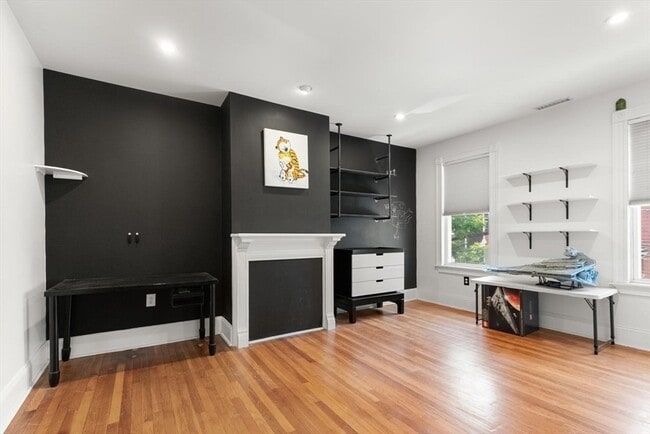 Building Photo - 58 G St