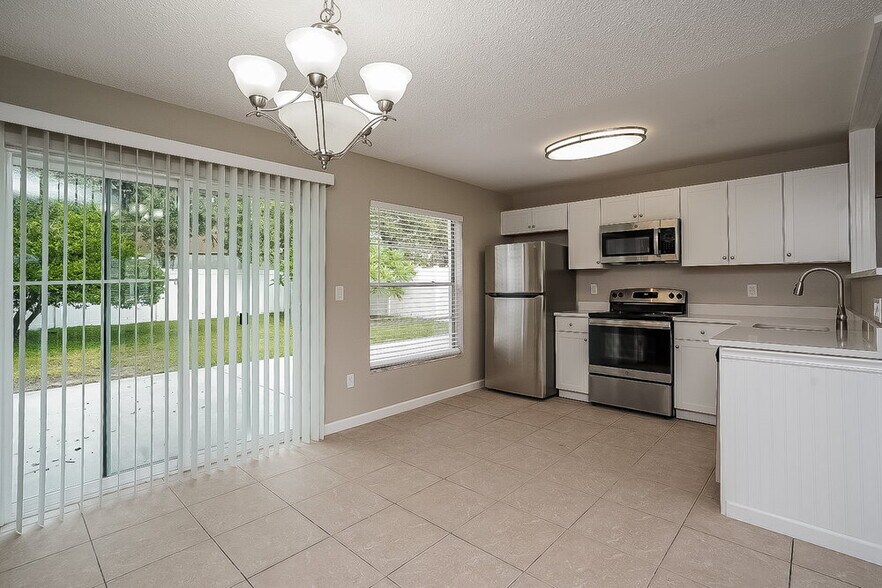 Building Photo - 1070 Bridlewood Way