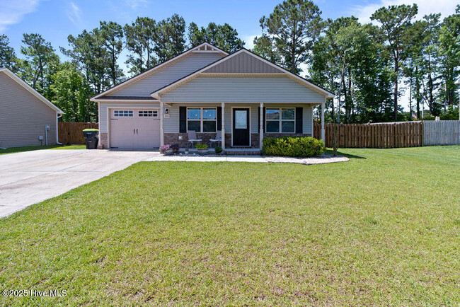 Primary Photo - 244 Breakwater Dr
