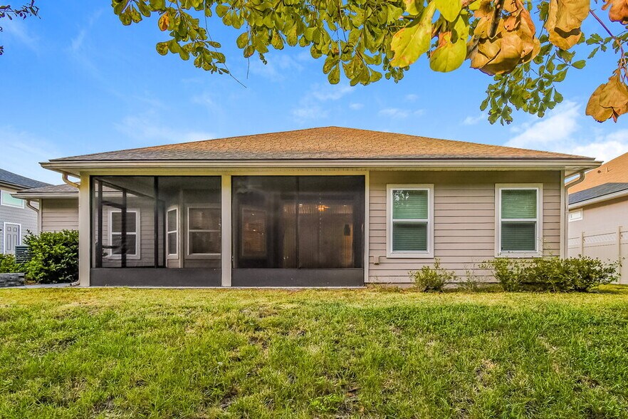 Building Photo - 351 Athens Dr