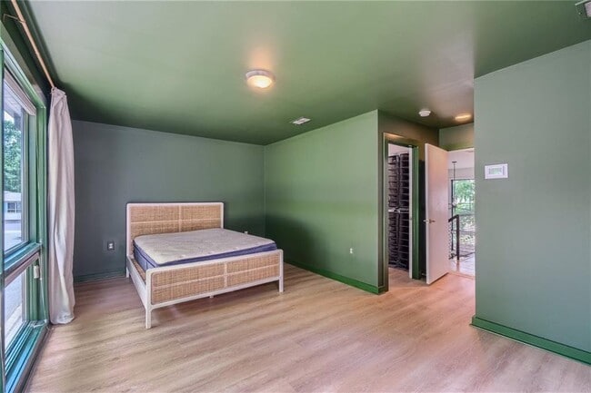 Building Photo - 1273 Eames Green NW