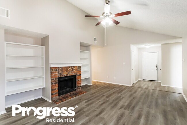 Building Photo - 1201 Cardinal Oaks Dr