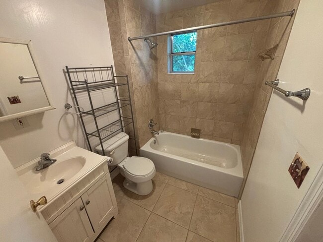 Building Photo - 3 Bedroom/ 2 Bath home in Micanopy