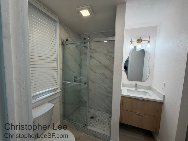 Building Photo - 255 14th Ave