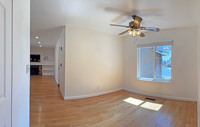 Building Photo - Gorgeous Large Milpitas Home located in a ...