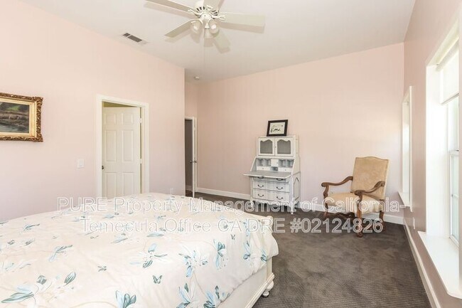 Building Photo - 36475 Avenida La Cresta