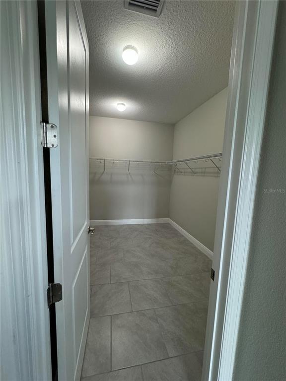 Building Photo - 1315 Yorkshire Ct