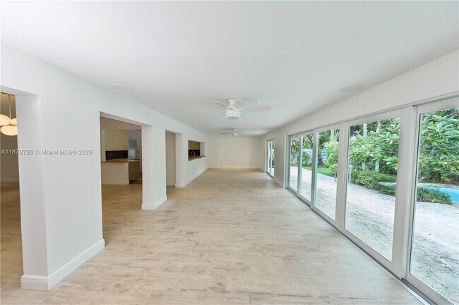 Building Photo - 455 NE 55th St