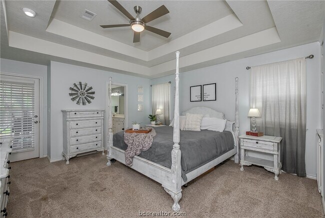 Building Photo - 2905 Aztec Ct