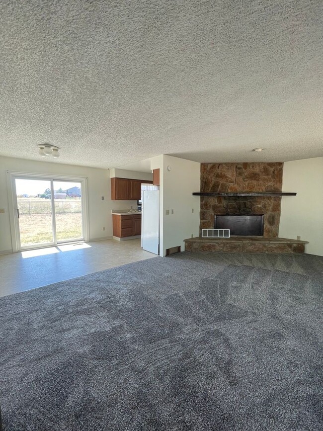 Building Photo - Single Family Heights Rental
