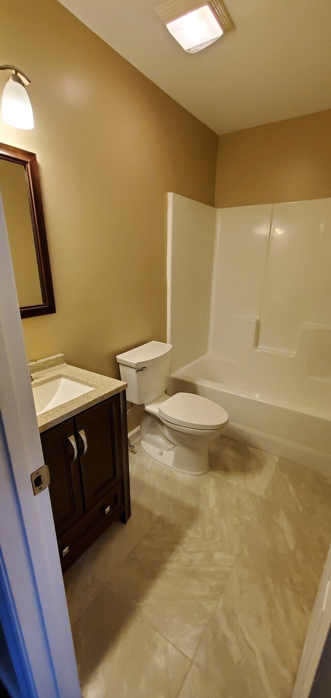 Bathroom #2 - 1019 E Boyd St