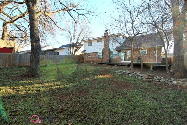 Building Photo - 609 Belle Air Ave