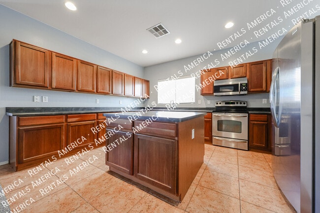 Building Photo - 18166 N Jameson Dr