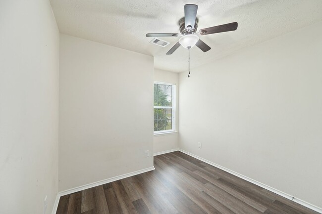 Building Photo - 17219 Osprey Landing Dr