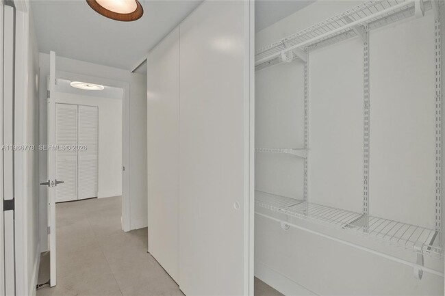 Building Photo - 1834 Brickell Ave