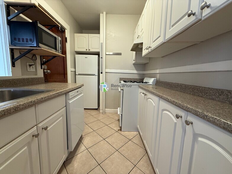 Building Photo - 11 Story St