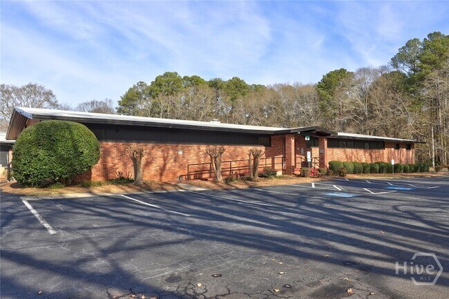 Building Photo - 333 Alcovy St