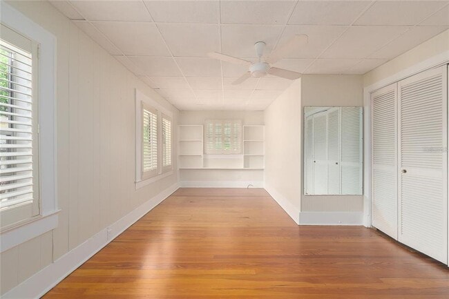 Building Photo - 1621 Sunnyside Dr