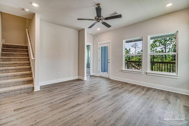 Building Photo - 7917 Sweet Retreat Ln