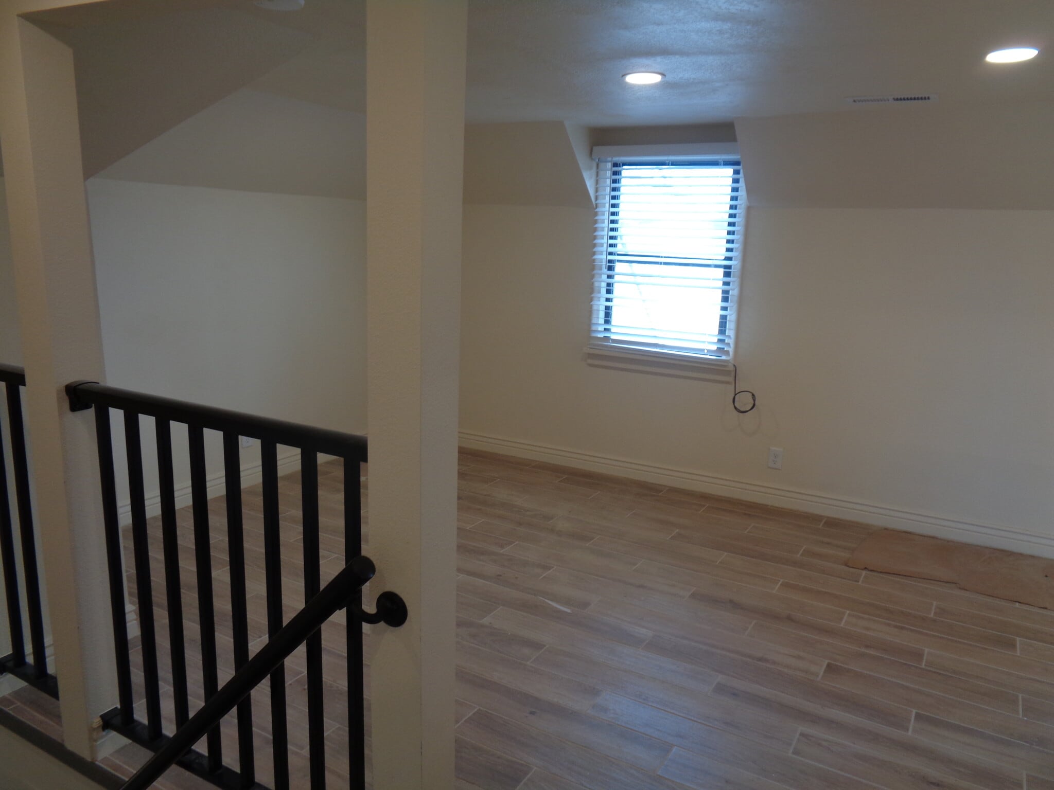 Building Photo - 1160 S 400 E