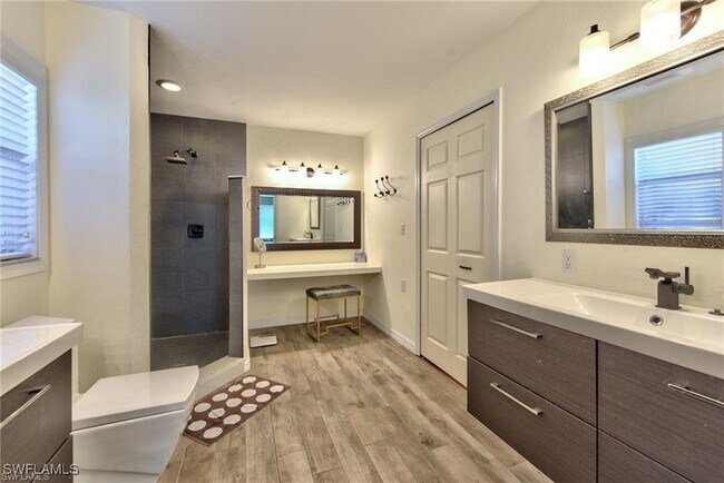 Building Photo - 256 Johnnycake Dr