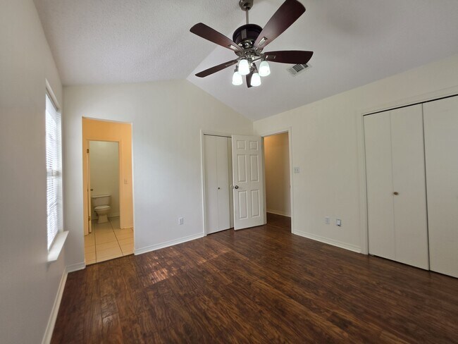 Building Photo - 2289 Estate Cir