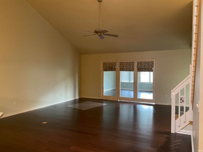 Building Photo - 4420 Manistee Dr